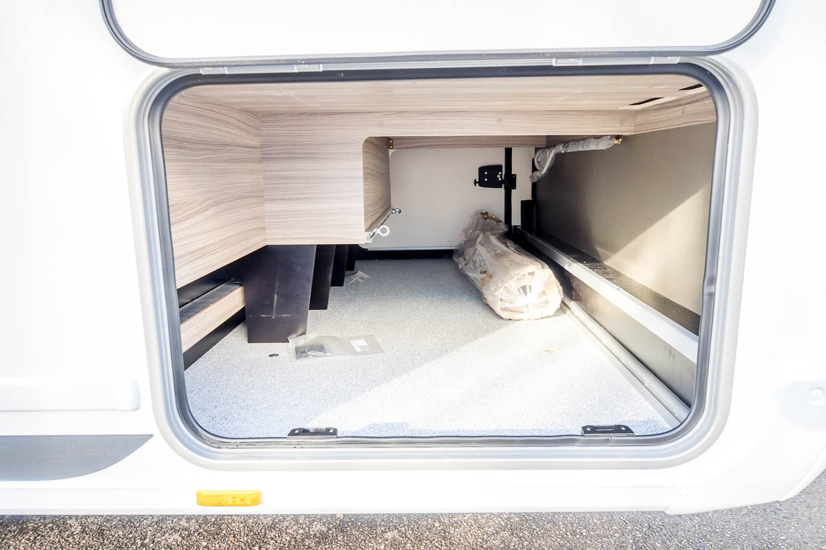 6DE20E 04 2024 Burstner LyseoI744 ZFA25000002Z10936