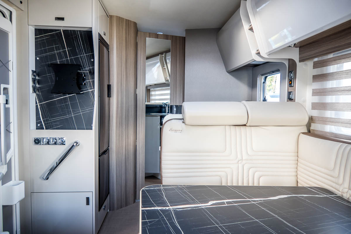 6DE20E 20 2024 Burstner LyseoI744 ZFA25000002Z10936