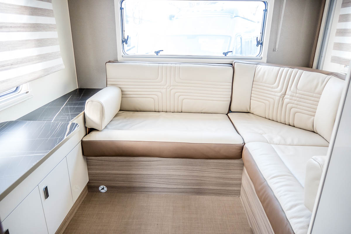 6DE20E 39 2024 Burstner LyseoI744 ZFA25000002Z10936