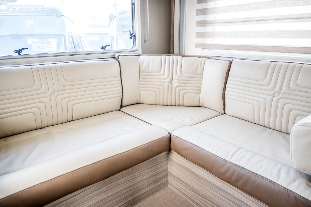 6DE20E 40 2024 Burstner LyseoI744 ZFA25000002Z10936