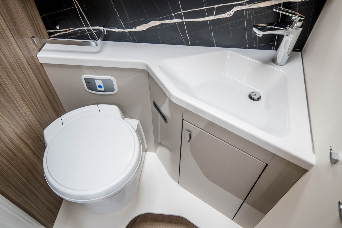 6DE20E 47 2024 Burstner LyseoI744 ZFA25000002Z10936