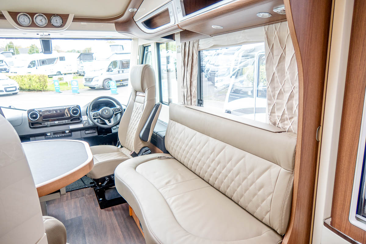 6E1DFA 13 2024 Carthago ChicELinei61XL MercedesRN306712