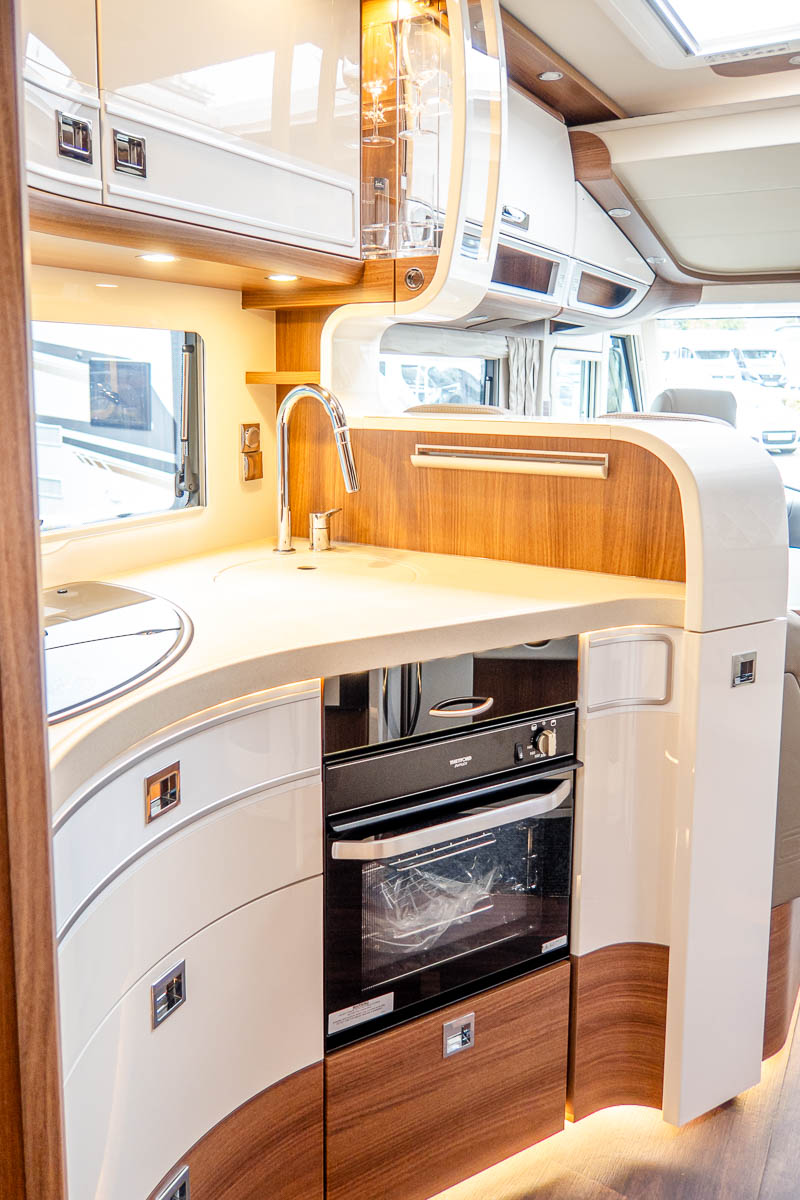 6E1DFA 23 2024 Carthago ChicELinei61XL MercedesRN306712