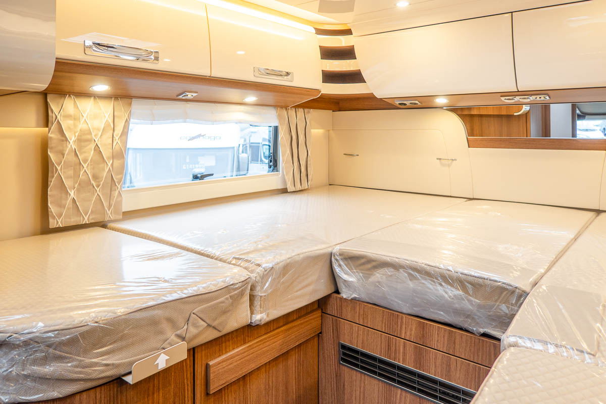 6E1DFA 39 2024 Carthago ChicELinei61XL MercedesRN306712