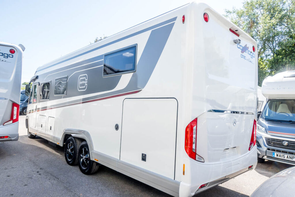 6E1E02 03 2025 Carthago ChicELinei64XL SN320534