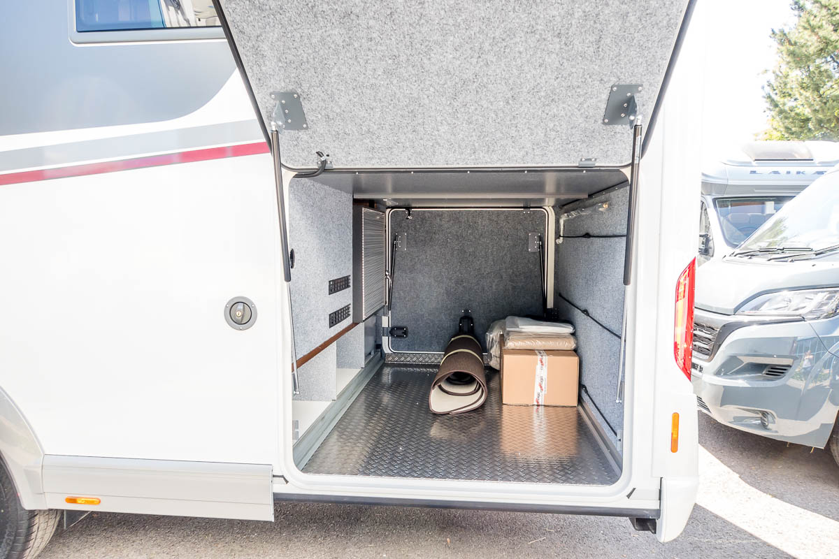 6E1E02 05 2025 Carthago ChicELinei64XL SN320534