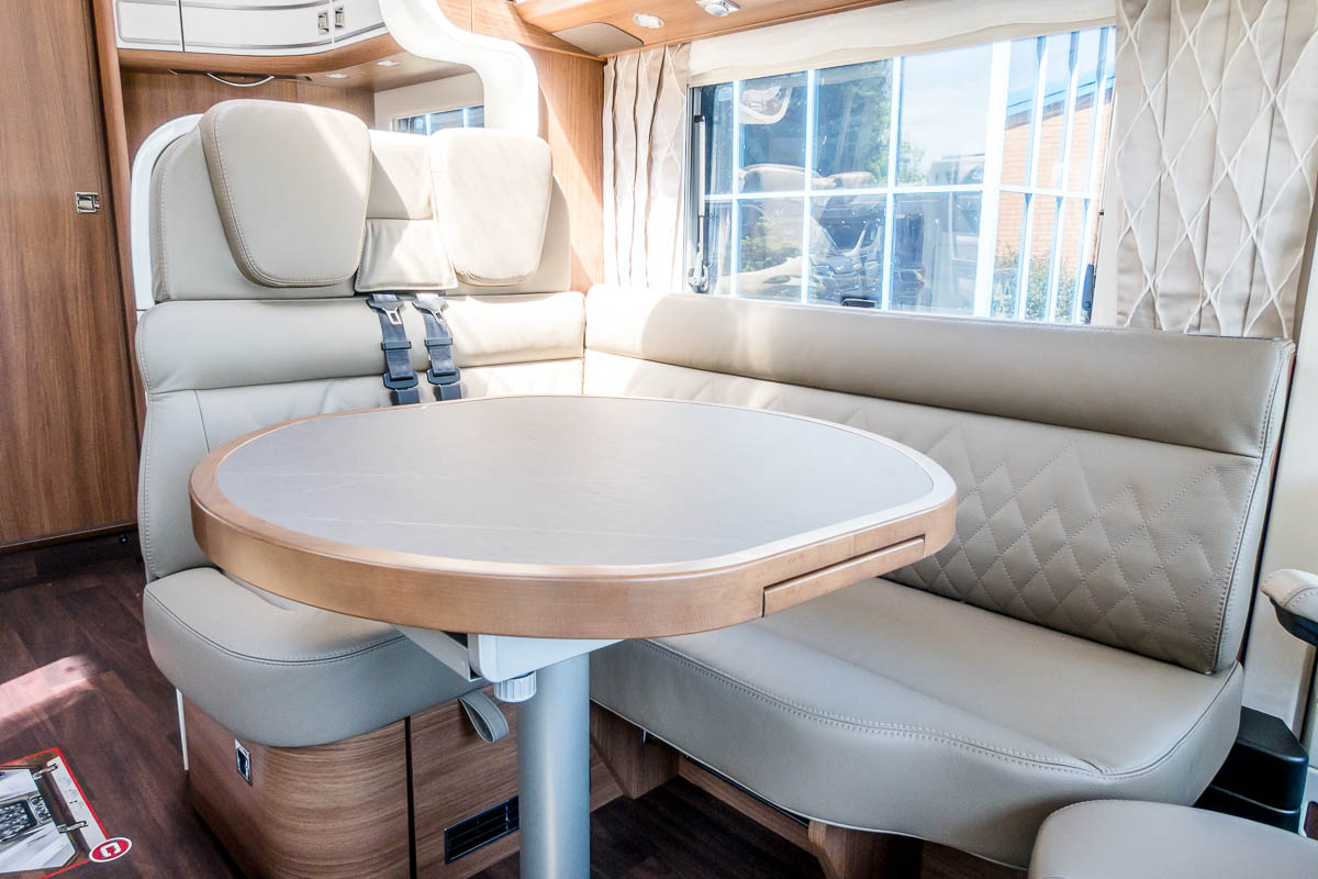 6E1E02 19 2025 Carthago ChicELinei64XL SN320534