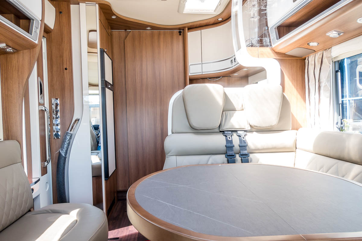 6E1E02 21 2025 Carthago ChicELinei64XL SN320534