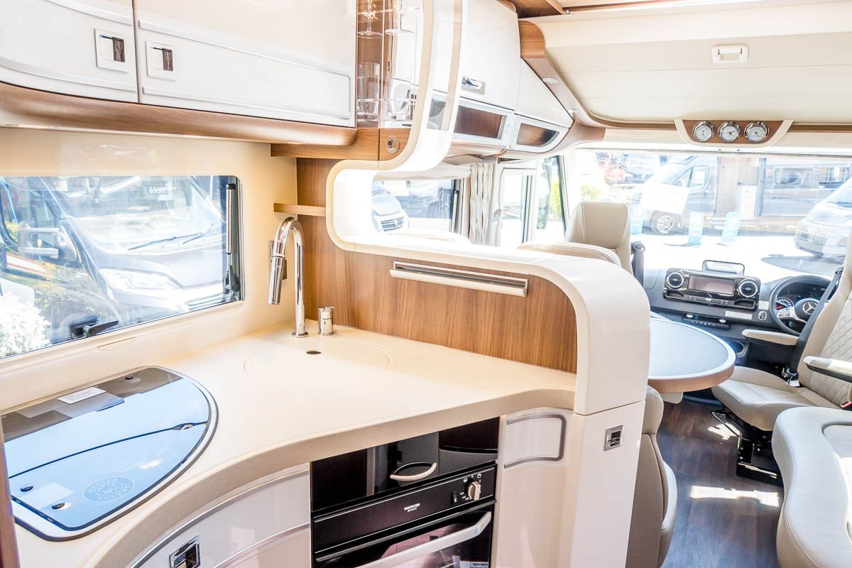 6E1E02 26 2025 Carthago ChicELinei64XL SN320534