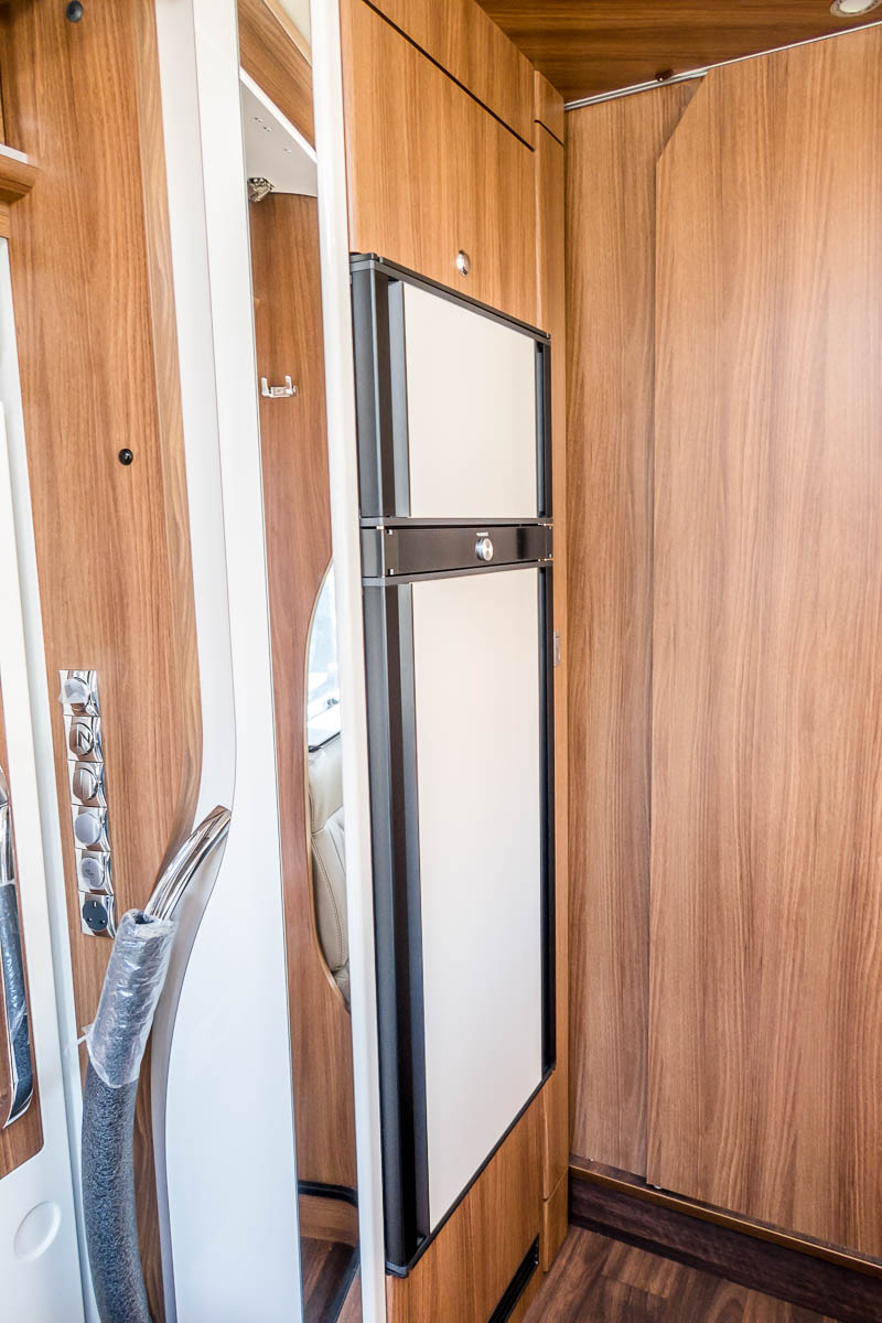 6E1E02 33 2025 Carthago ChicELinei64XL SN320534