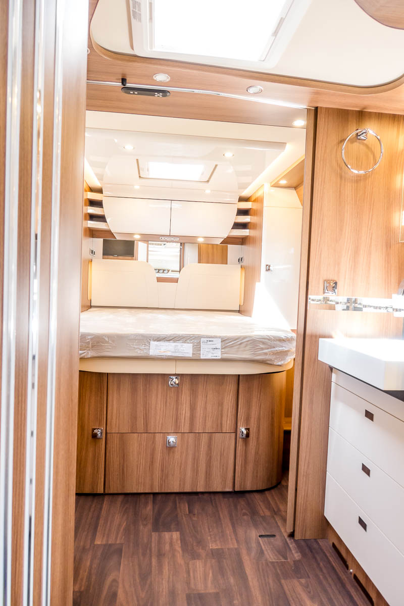 6E1E02 35 2025 Carthago ChicELinei64XL SN320534