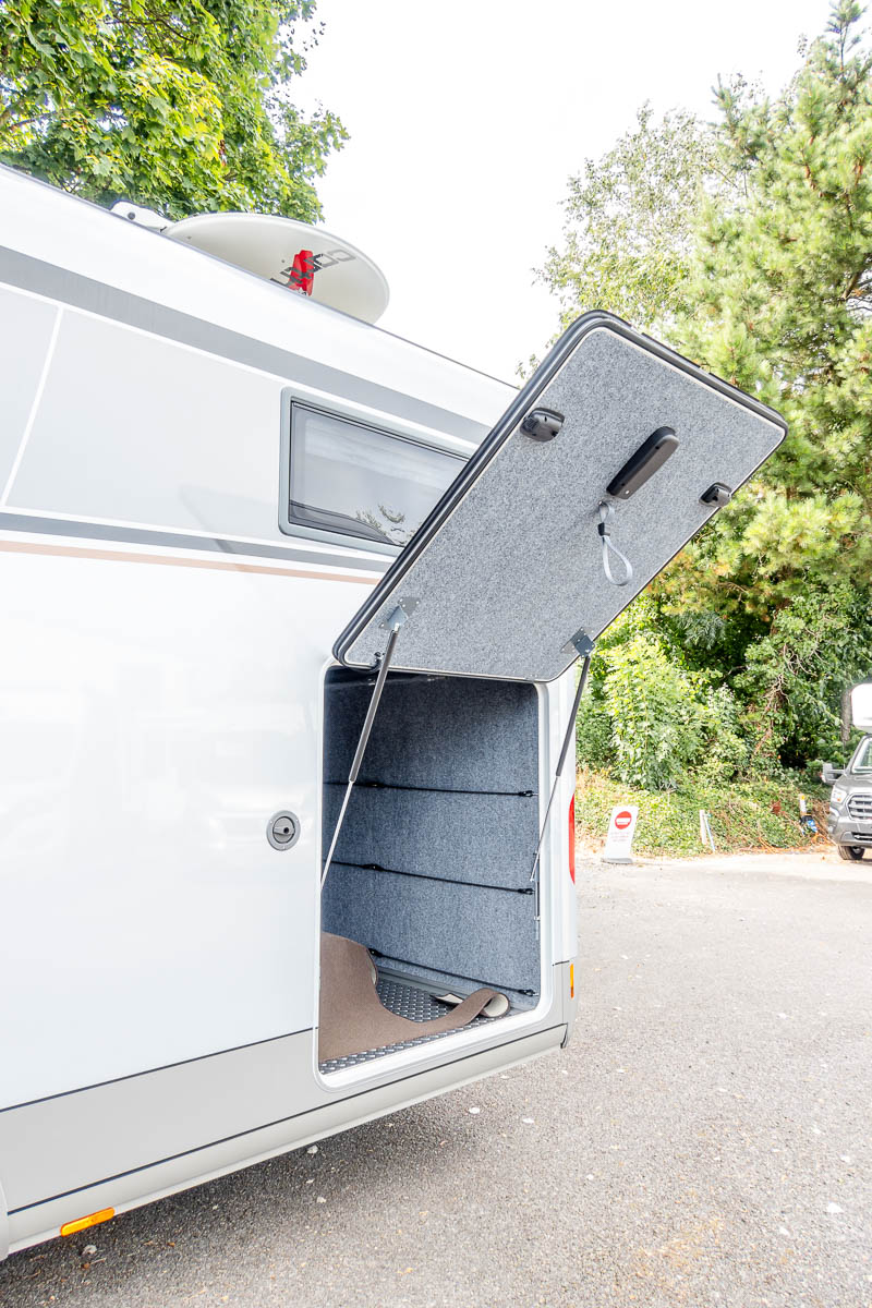 6E1E16 04 2024 Carthago ChicSPlusi61XLLE 05608168