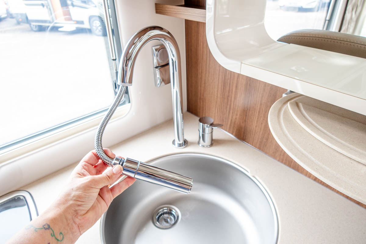 6E1E16 49 2024 Carthago ChicSPlusi61XLLE 05608168