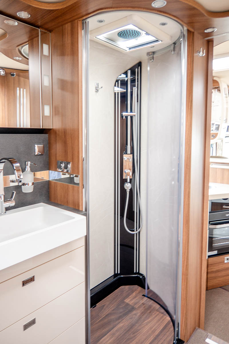 6E1E16 71 2024 Carthago ChicSPlusi61XLLE 05608168