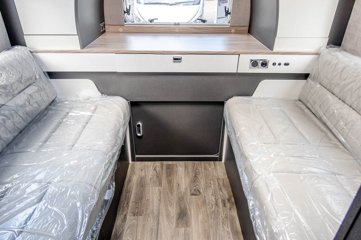 6EF142 20 2024 Swift Kontiki774 ZFA25000002Y34379