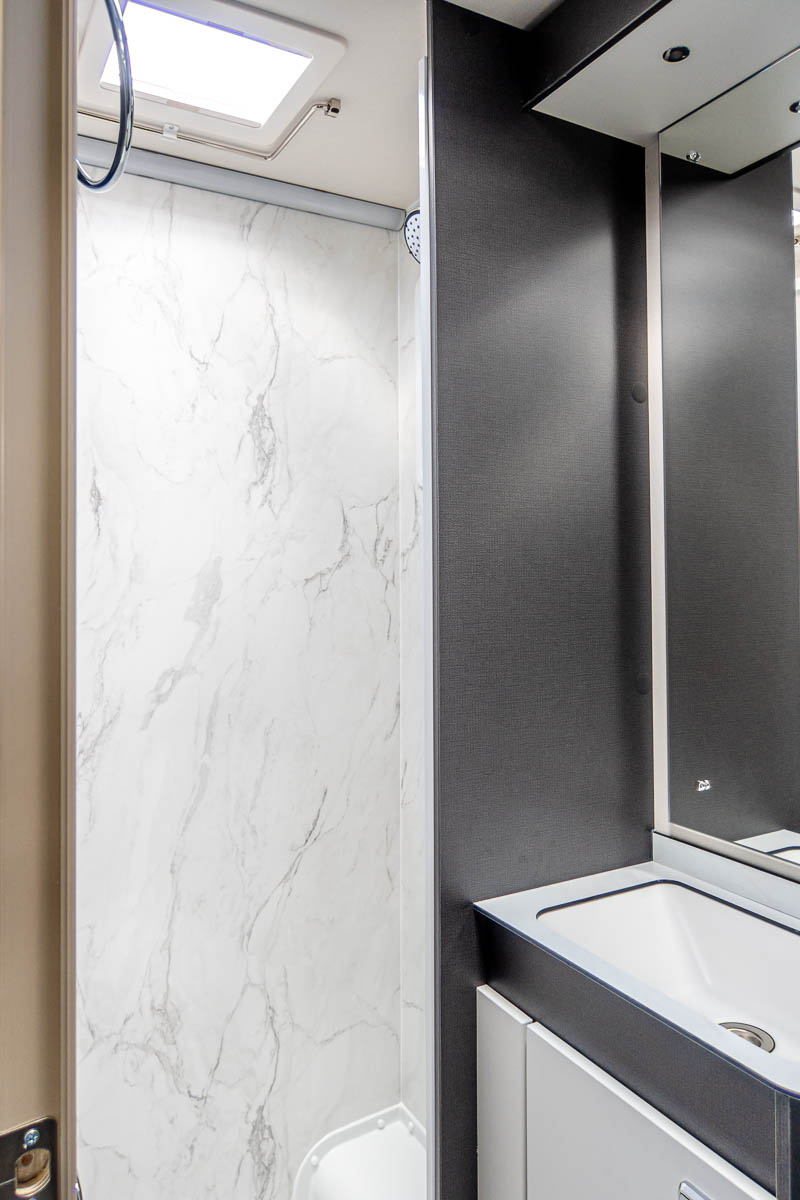 6EF142 26 2024 Swift Kontiki774 ZFA25000002Y34379