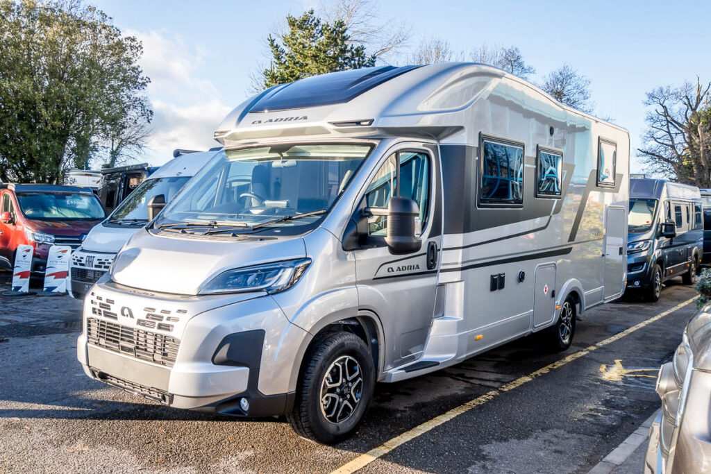 6F449A 02 2025 Adria Coral670SL ZFA2500005R2Z65052