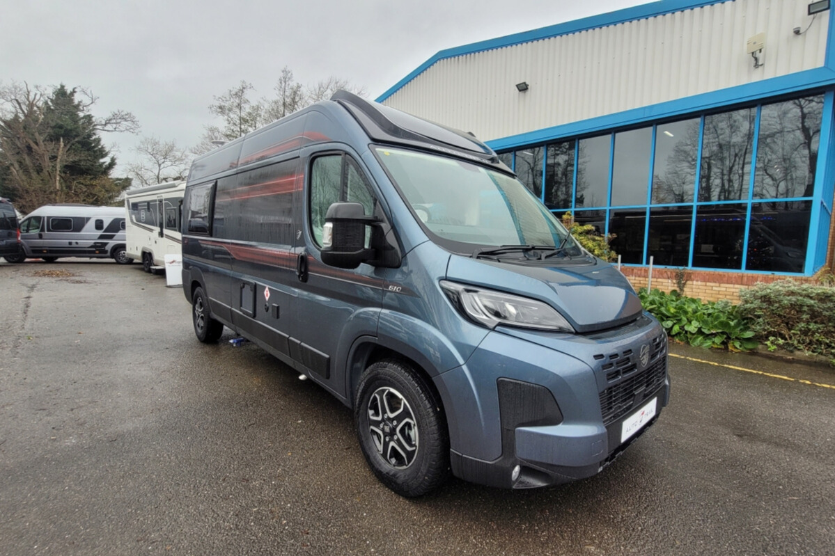 6FF7EA 01 Autotrail VLine610SE SG028835