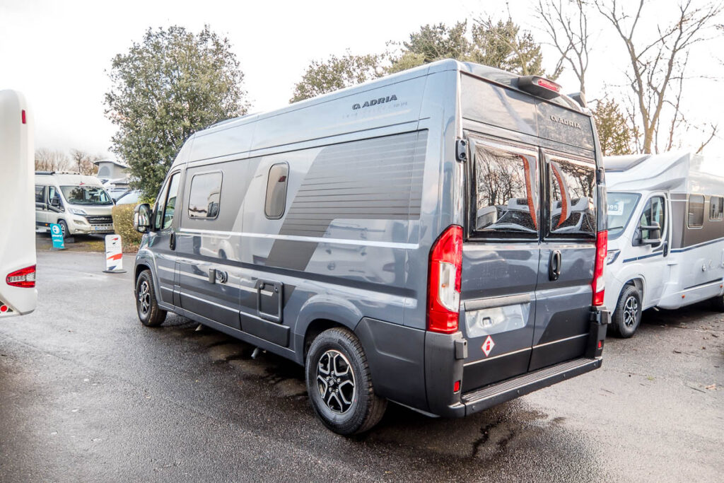 71122E 02 2025 Adria Twin600SPB ZFA250000RMA27581