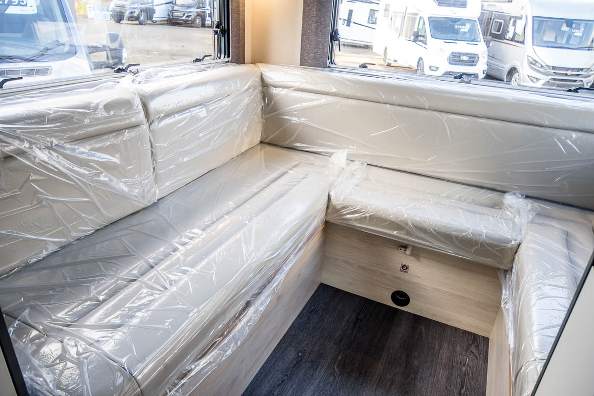 72EF7A 27 2025 Autotrail F72 WF0DXXTTRDRC34907