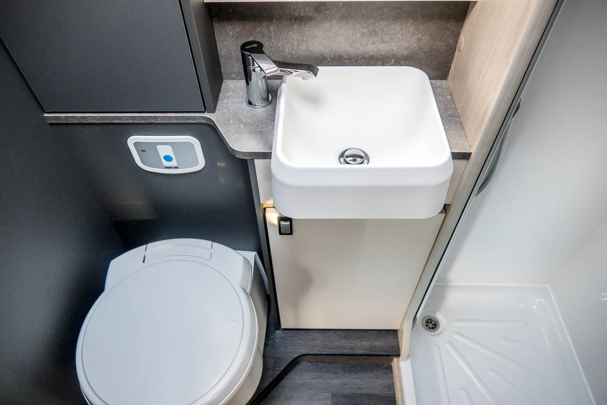 72EF7A 31 2025 Autotrail F72 WF0DXXTTRDRC34907