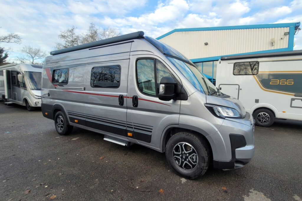 72FF0A 02 Burstner EliseoC644 SMB31888