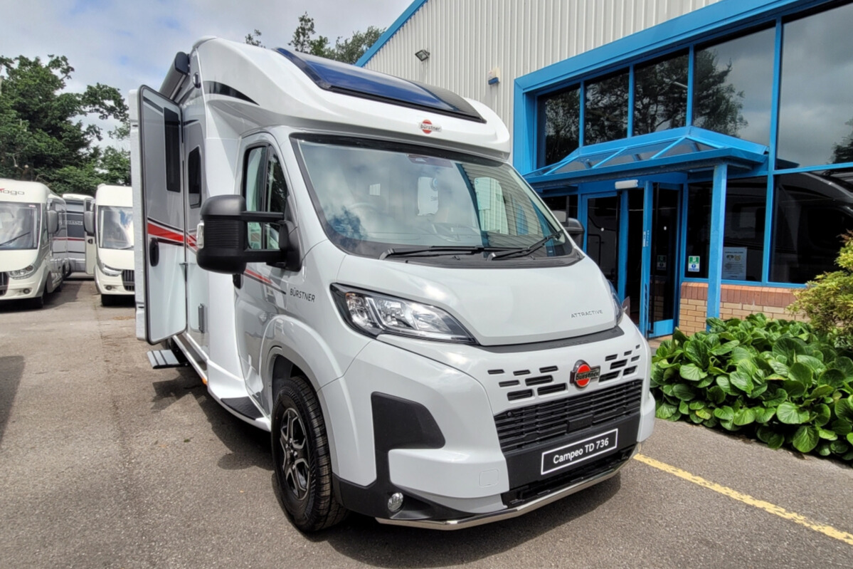 72FFFA 01 Burstner CampeoTD736 SMA94505