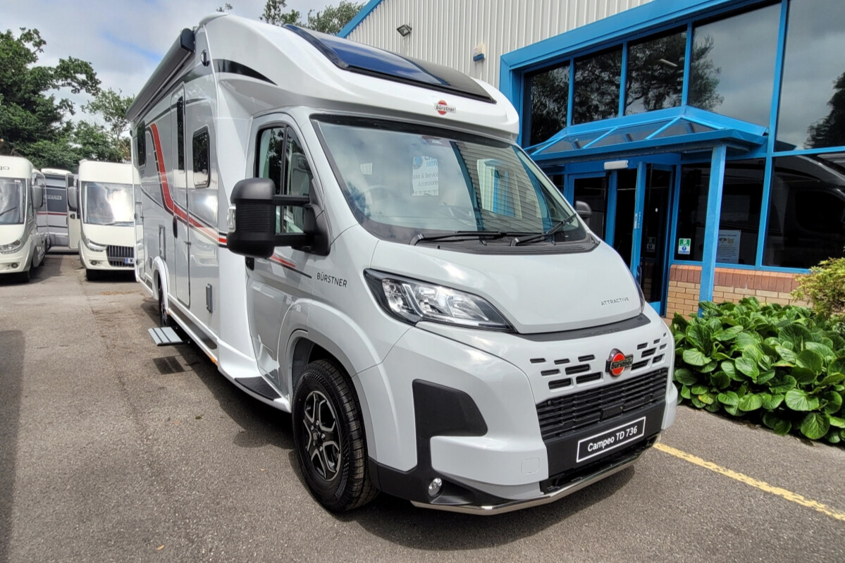 72FFFA 02 Burstner CampeoTD736 SMA94505