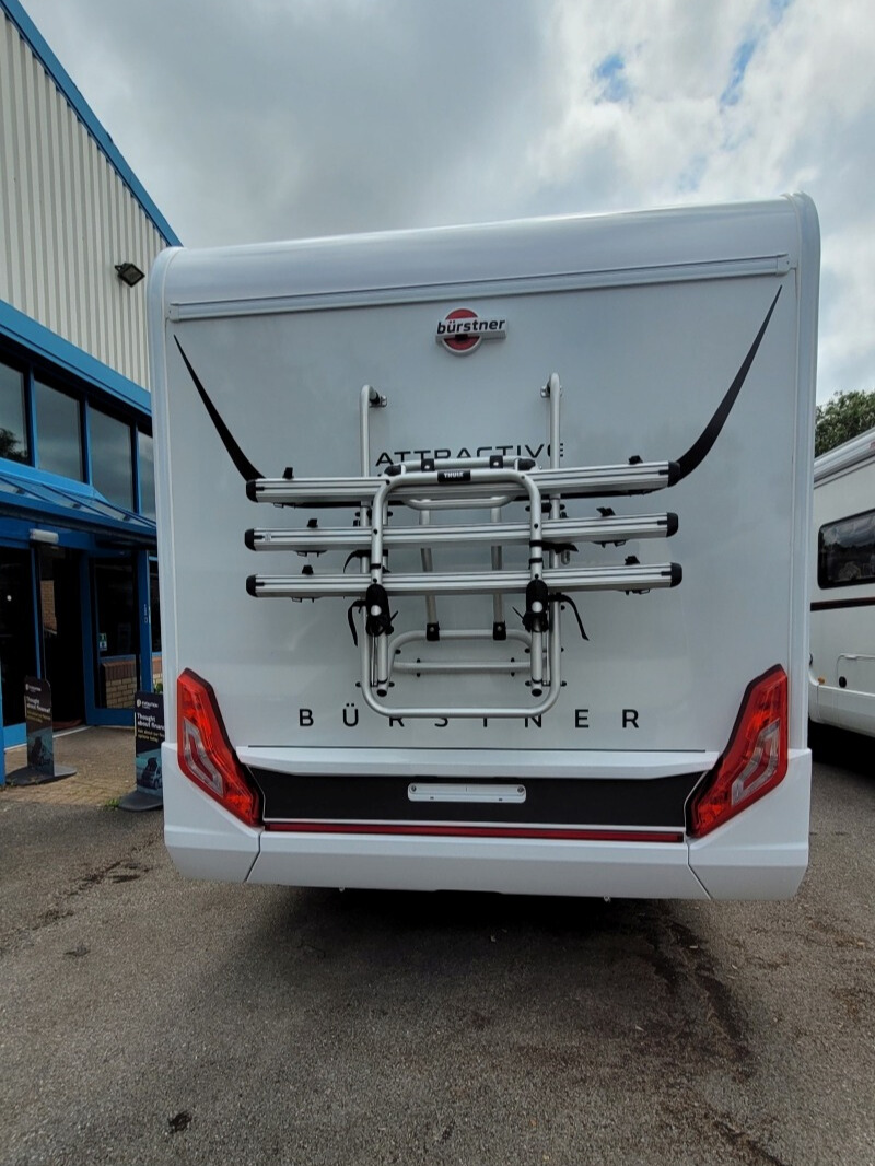 72FFFA 05 Burstner CampeoTD736 SMA94505