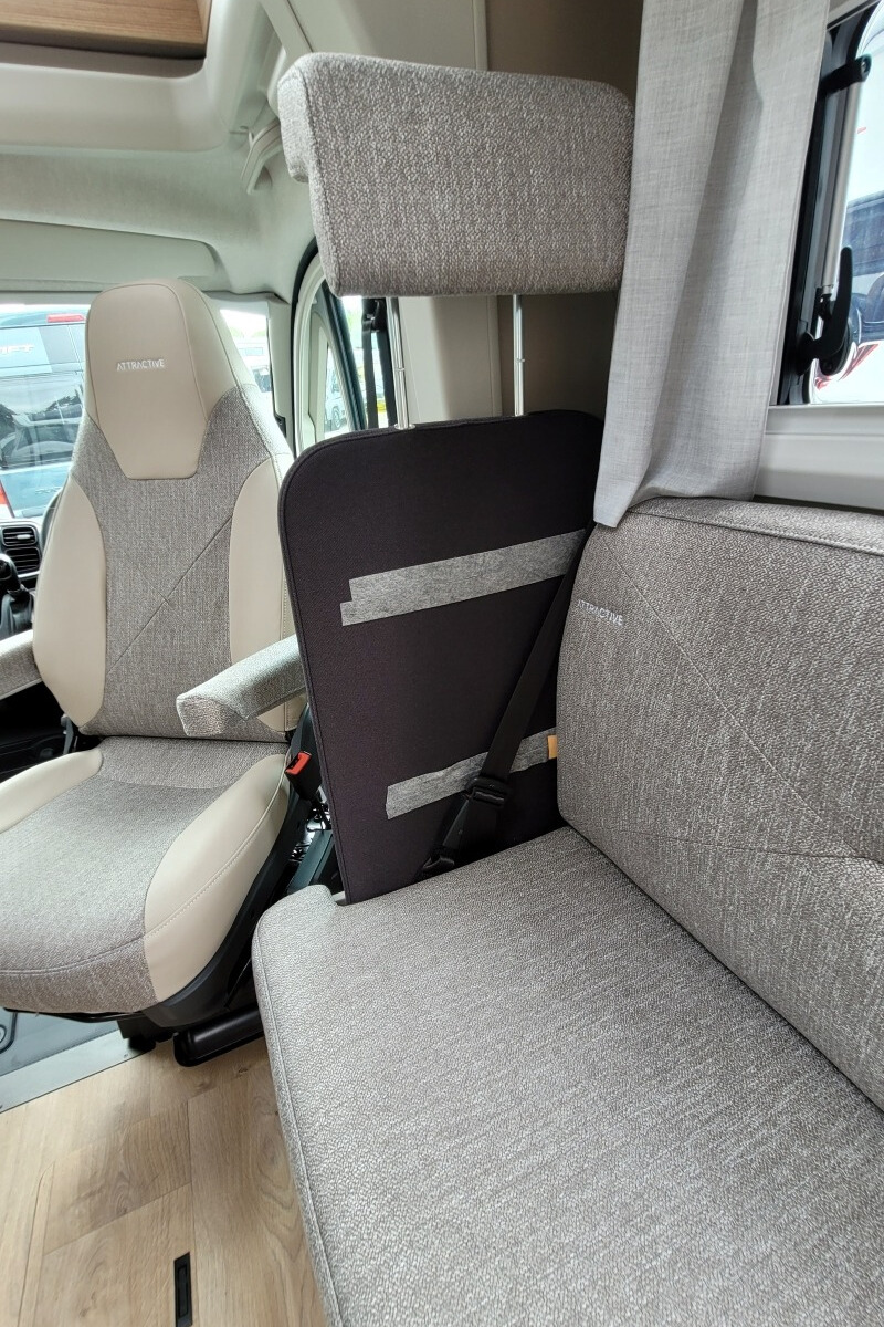 72FFFA 16 Burstner CampeoTD736 SMA94505