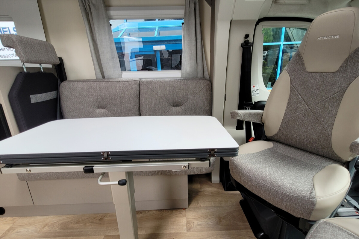 72FFFA 17 Burstner CampeoTD736 SMA94505