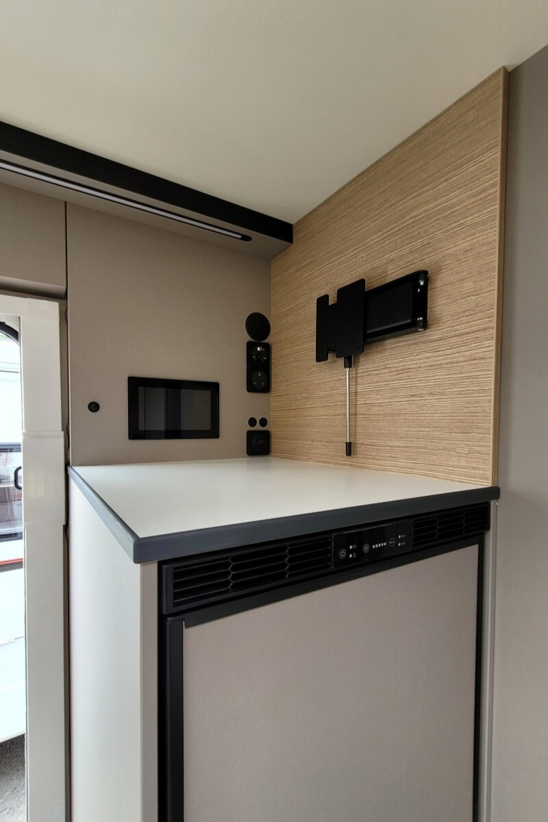 72FFFA 18 Burstner CampeoTD736 SMA94505