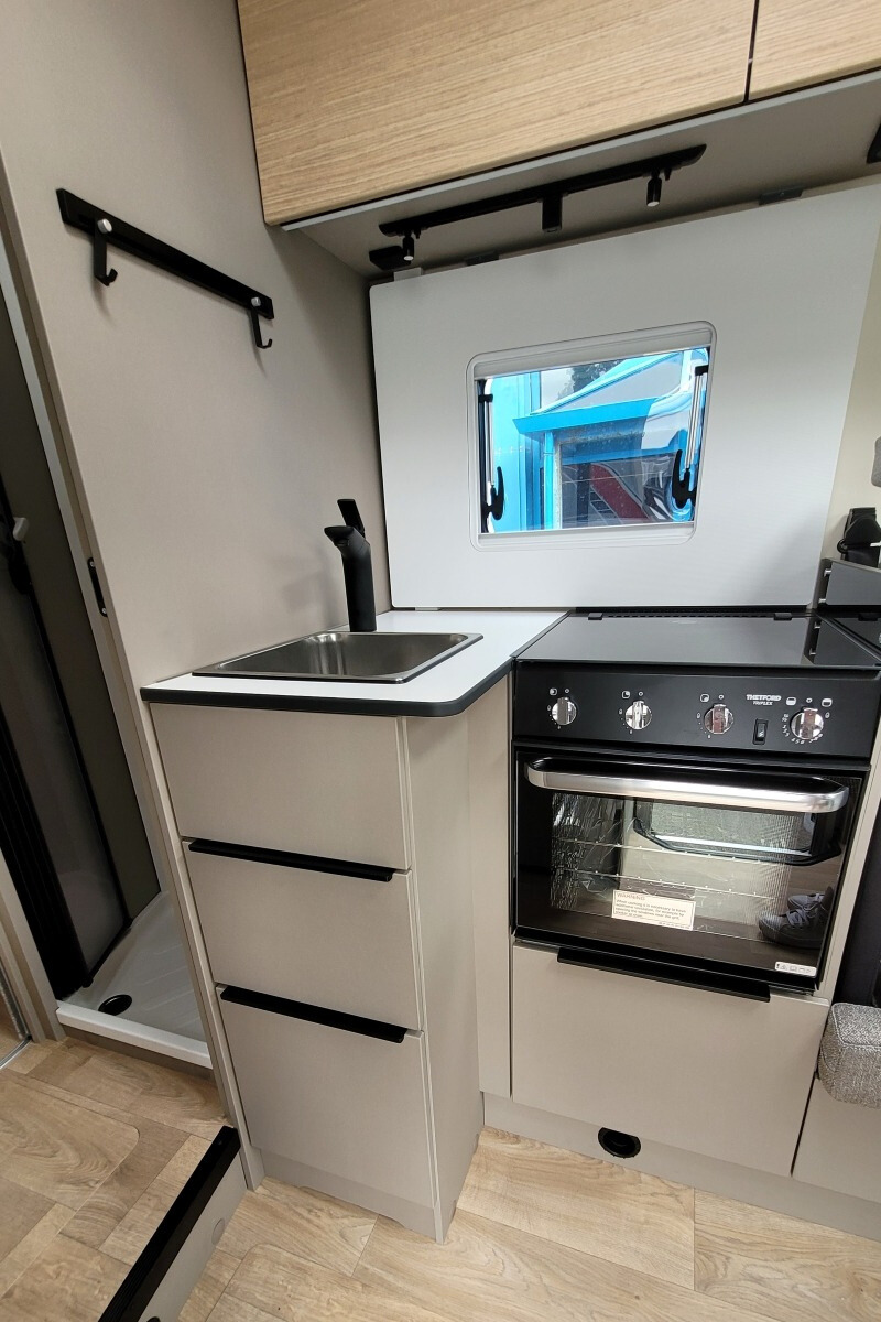 72FFFA 20 Burstner CampeoTD736 SMA94505