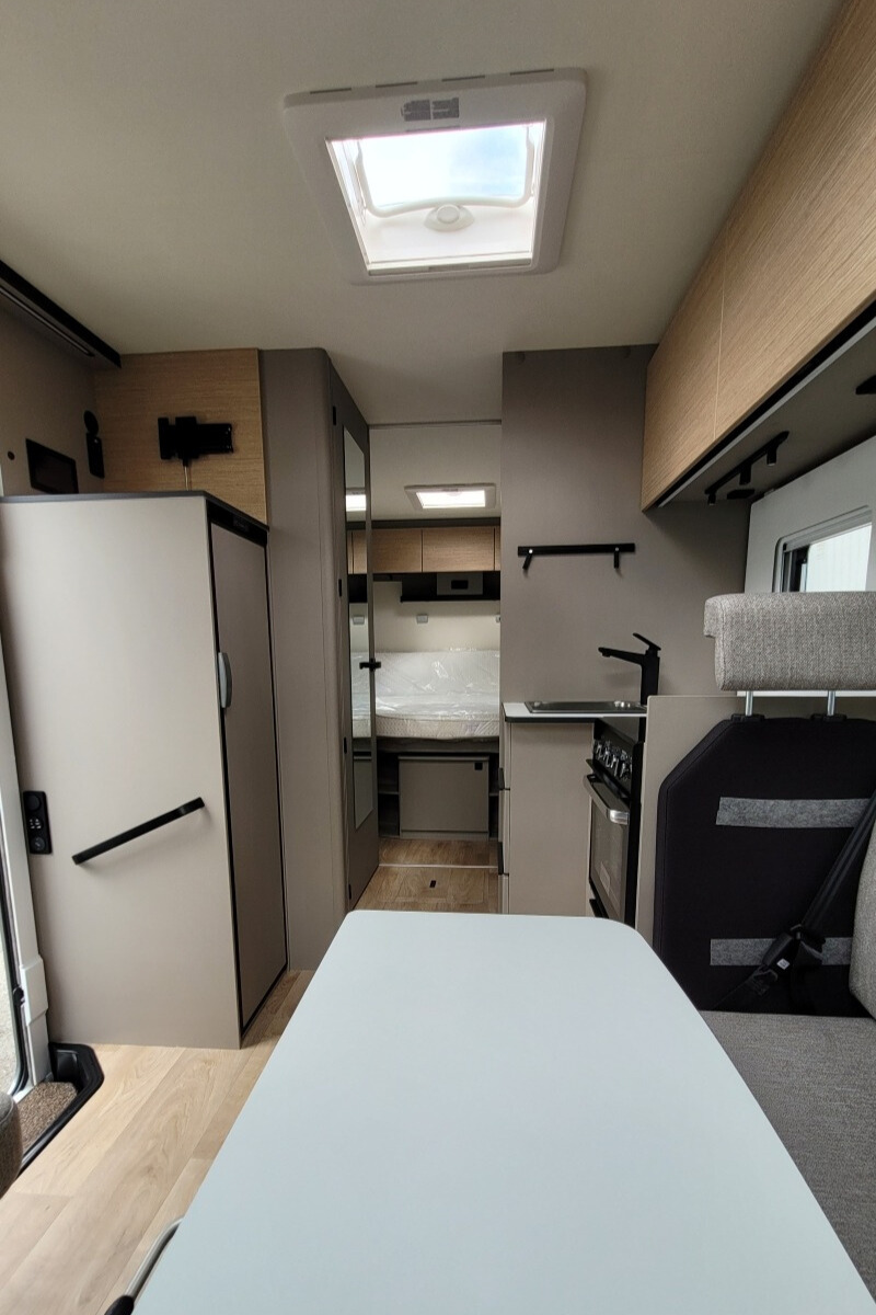 72FFFA 23 Burstner CampeoTD736 SMA94505