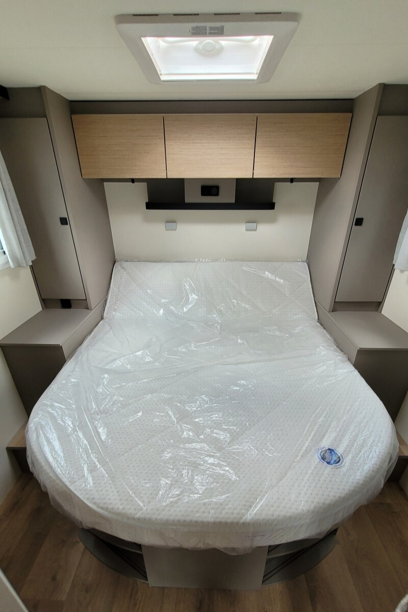 72FFFA 25 Burstner CampeoTD736 SMA94505