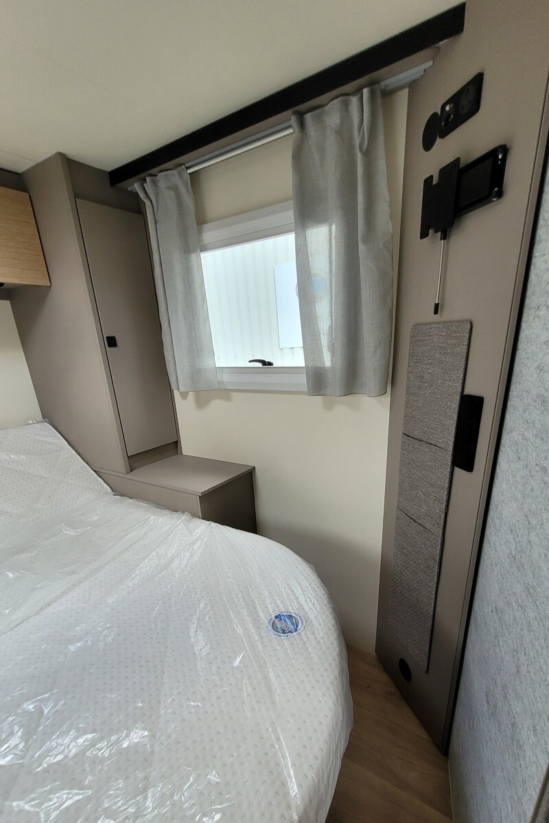 72FFFA 26 Burstner CampeoTD736 SMA94505