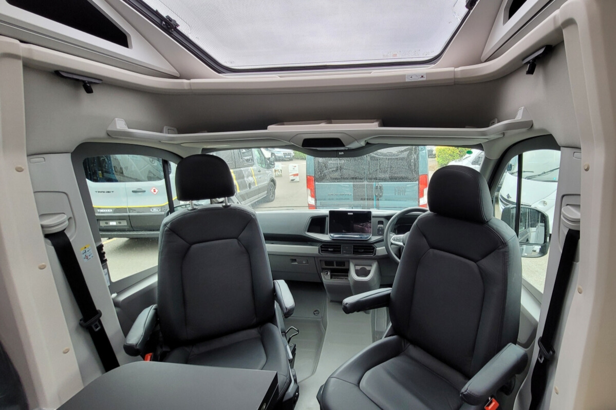 733302 13 Adria CompactMaxDL S9058201