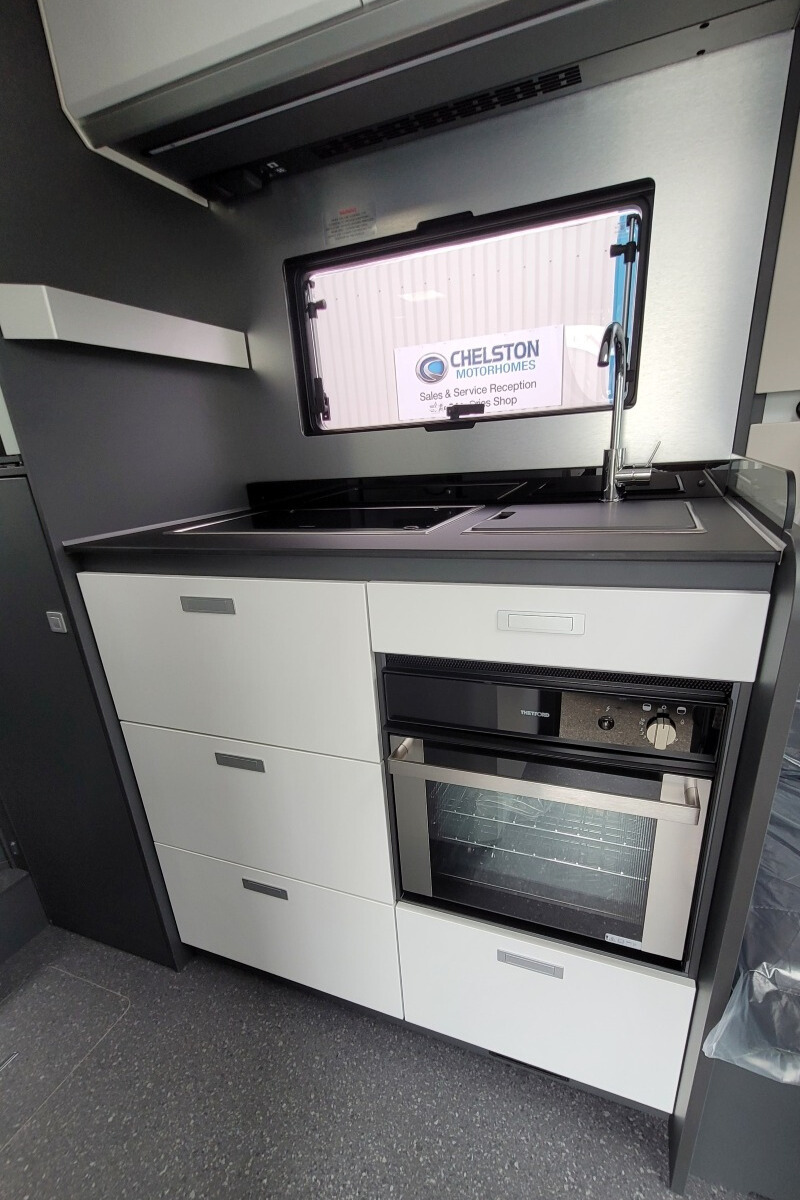 733302 23 Adria CompactMaxDL S9058201