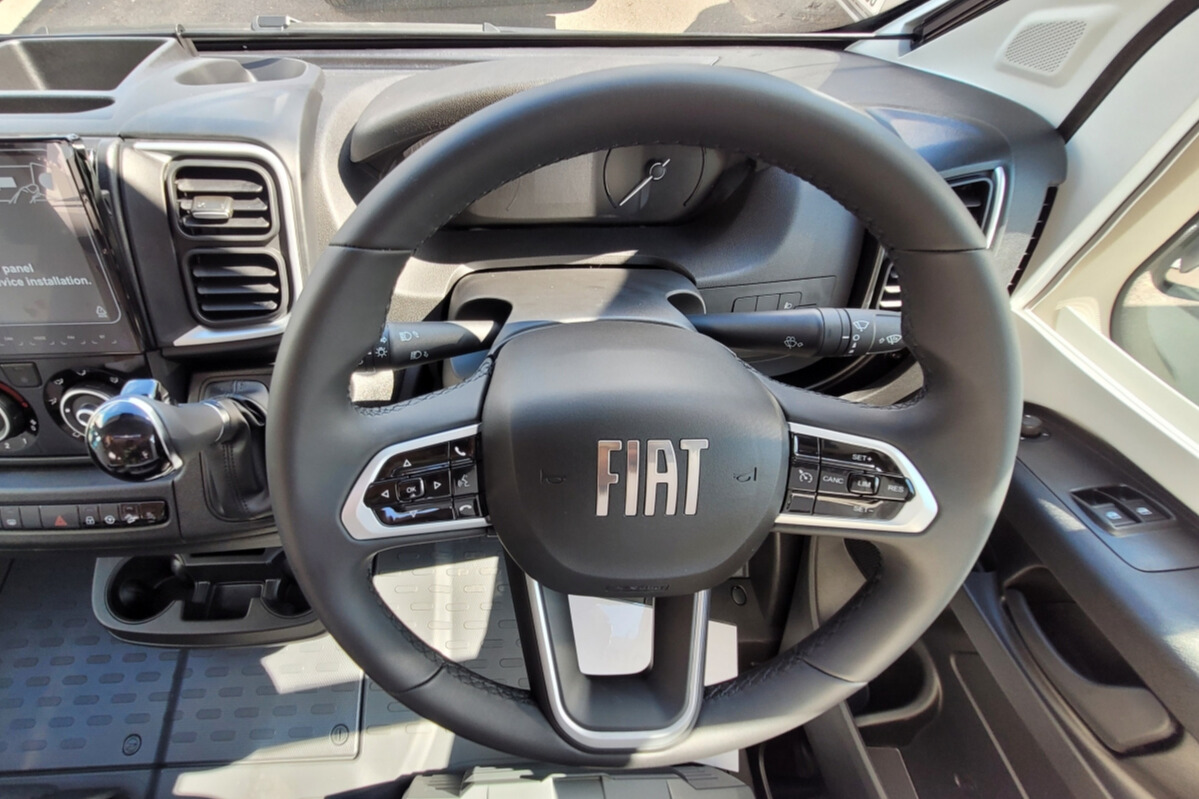 73CA7A 10 Adria Matrix670SL60th SMB08066