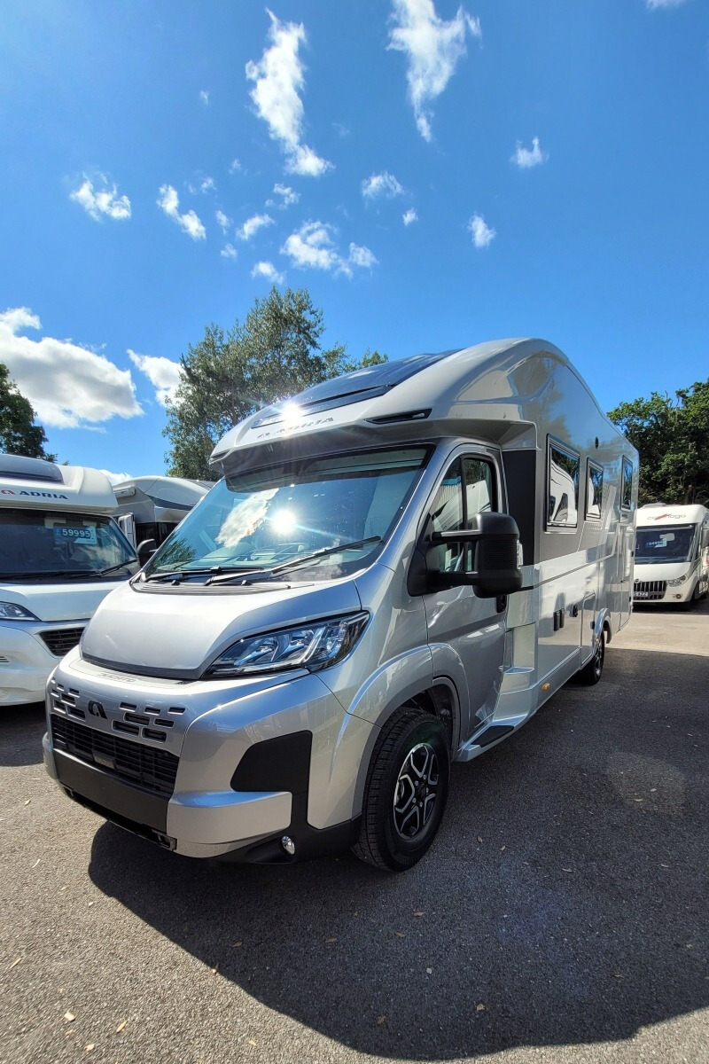 73CA7E 07 Adria Matrix670SL60th SMB08066