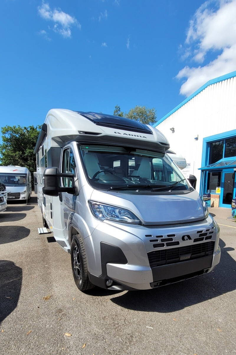 73CA7E 08 Adria Matrix670SL60th SMB08066