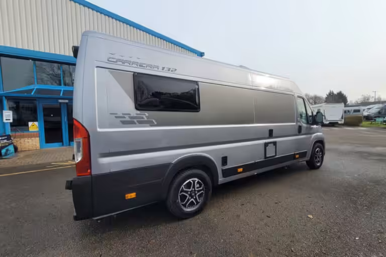 75CB52 03 Swift Carrera132 SMB94726