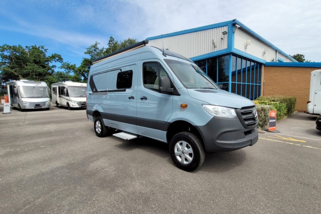 75972A 02 Burstner HabitonHMX6.0 TP871513