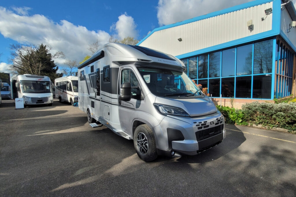 293144E_01-Adria-CoralSupreme670DC-TMC48864.jpg