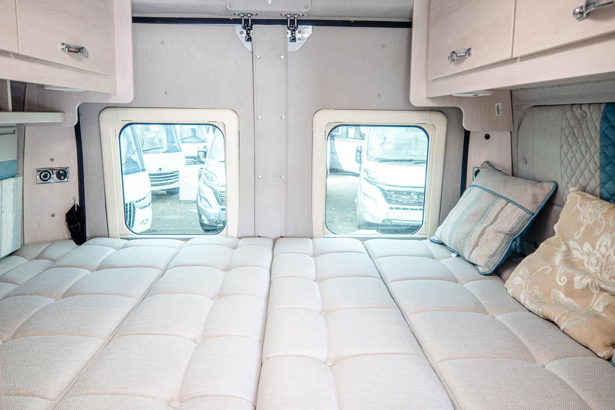 71BDAA 20 2022 Autosleeper FairfordPlus PO22BFU