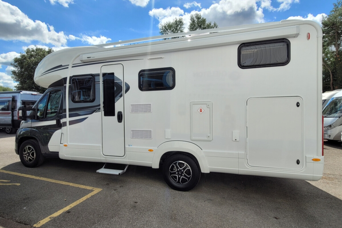 727096 04 Autotrail Imala736G R2Z65802