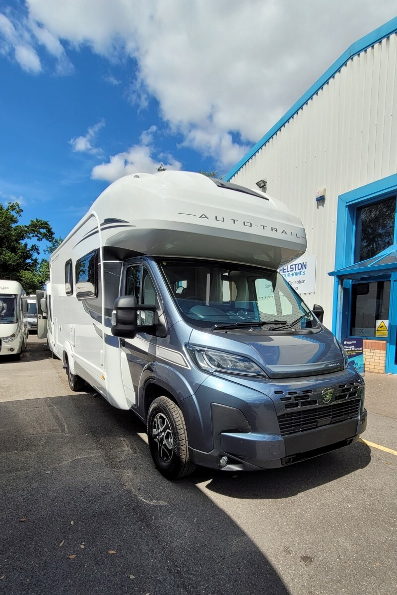 727096 06 Autotrail Imala736G R2Z65802