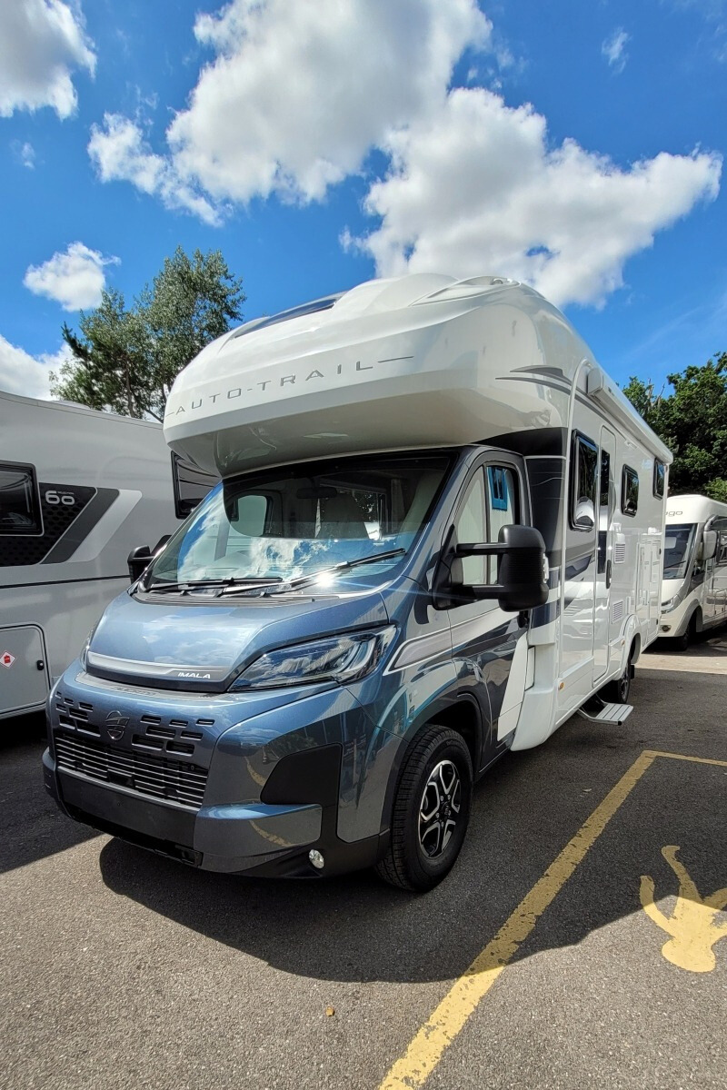 727096 08 Autotrail Imala736G R2Z65802