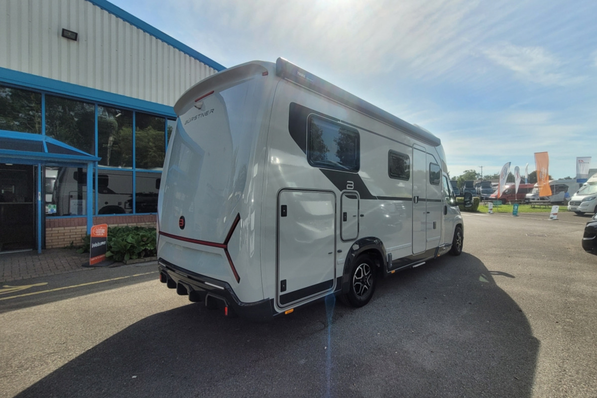 7596B2 04 Burstner SignatureSFT7.1 SMC21380