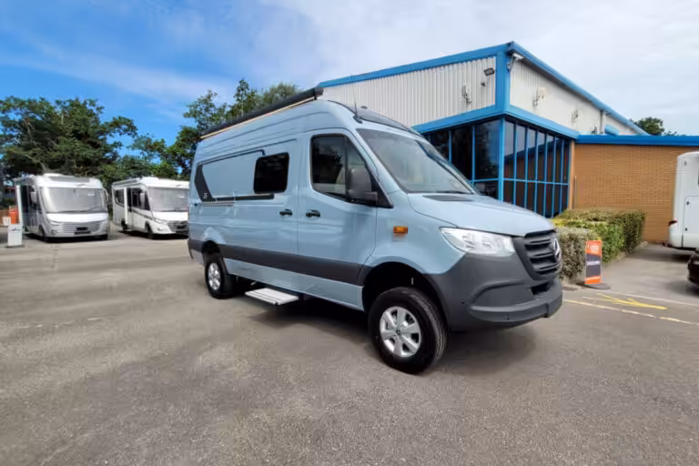 75972A 02 Burstner HabitonHMX6.0 TP871513